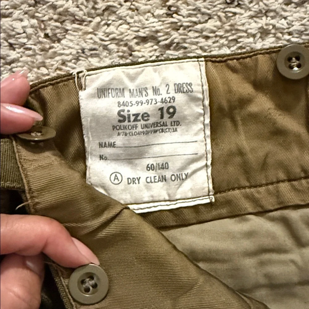 Men's Classic Olive Chinos